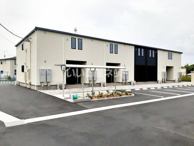 名鉄名古屋本線 笠松駅 バス乗車時間：24分 最寄りバス停で下車 徒歩7分 築3年