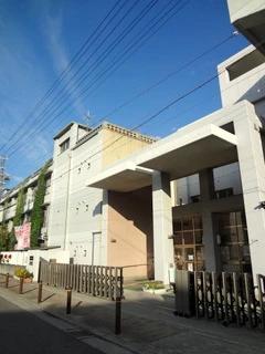 小学校　大阪市立八幡屋小学校（小学校）まで530m