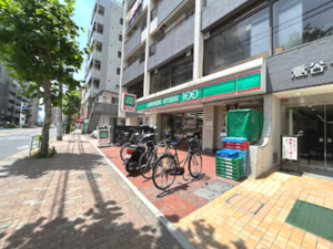 コンビニ　ローソンストア100 台東根岸三丁目店（コンビニ）まで263m
