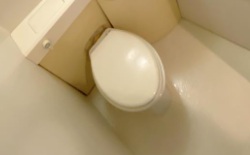 京王線 下高井戸駅 徒歩6分 4階建 築35年のトイレ写真