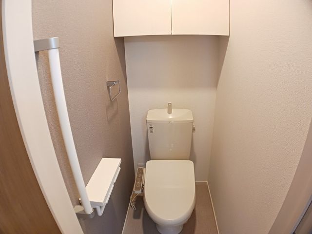 セレッソ・バージェ Aのトイレ写真