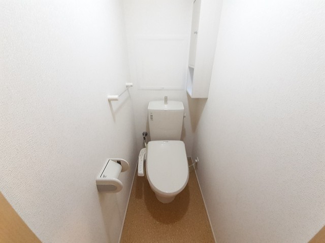 エミュレーヌ Aのトイレ写真