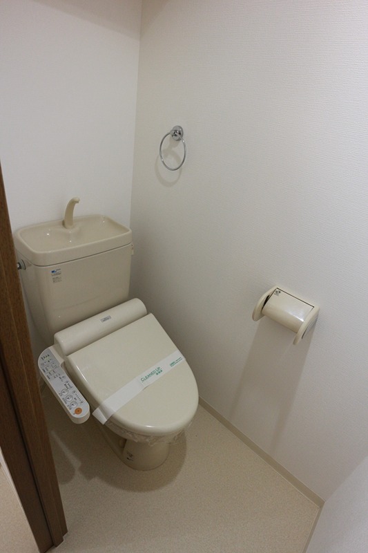 キャットテールのトイレ写真