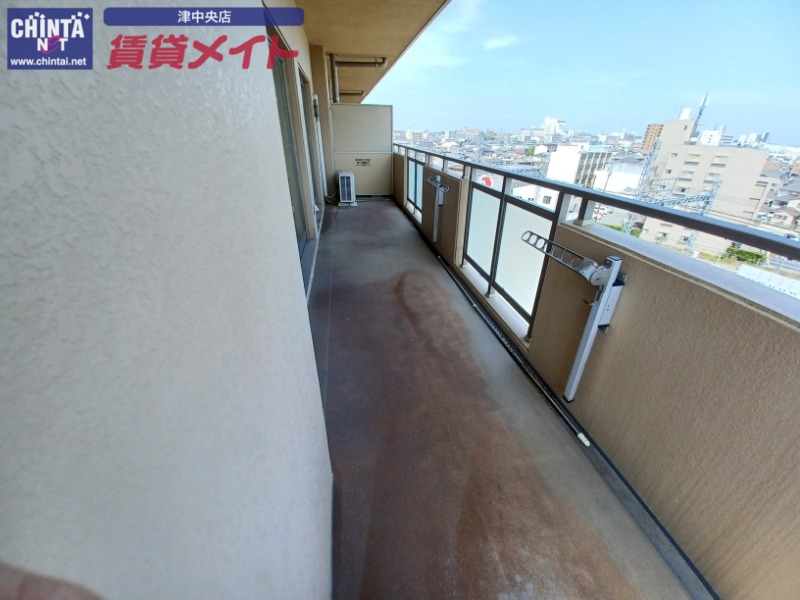 バルコニー　別部屋反転画像参考