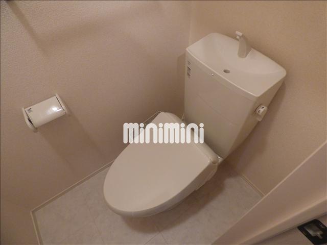 トイレ　ウォシュレット付きトイレです。