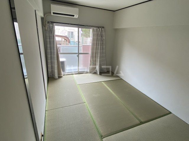 山口ハウスビルの内装写真