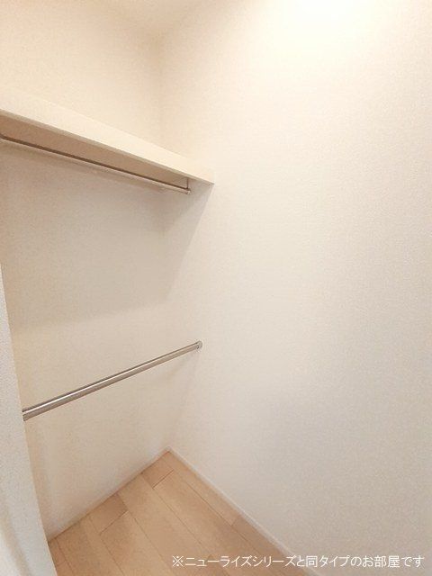 東武小泉線 西小泉駅 徒歩16分 2階建 築3年の内装写真
