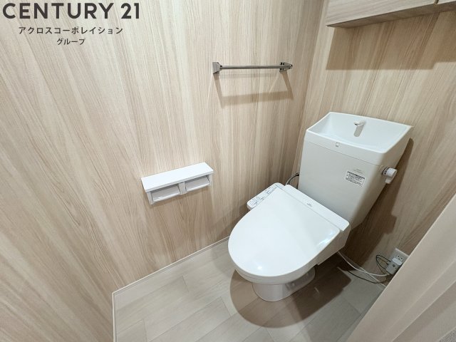 トイレ　収納スペースあり！綺麗なトイレです！