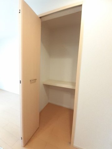 収納　たっぷりとした収納スペースです
