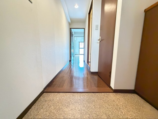 玄関　詳細は、RISUMO吹田店までお問い合わせ下さい♪