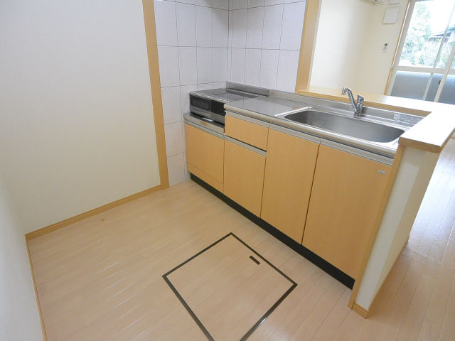 キッチン　※同間取り別号室の写真です。