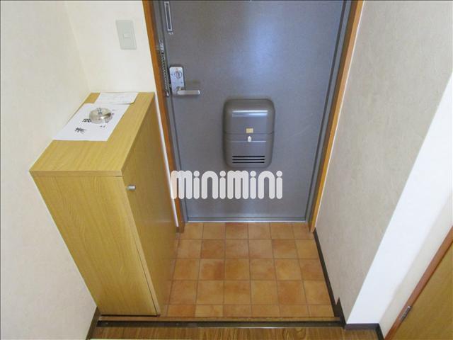 玄関　落ち着いた雰囲気の玄関です