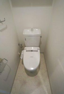 ＪＲ京浜東北線 王子駅 徒歩10分 8階建 築16年のトイレ写真