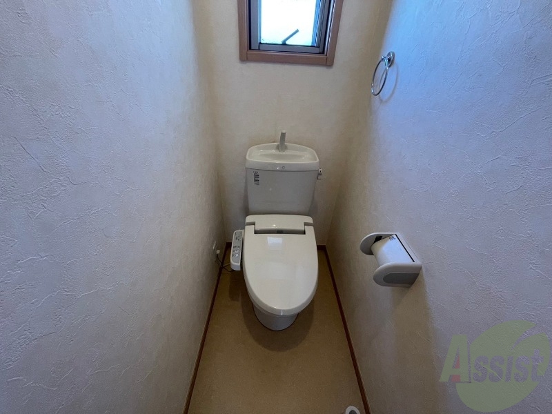 トイレ　こちらはトイレになります。ウォシュレット付きです。