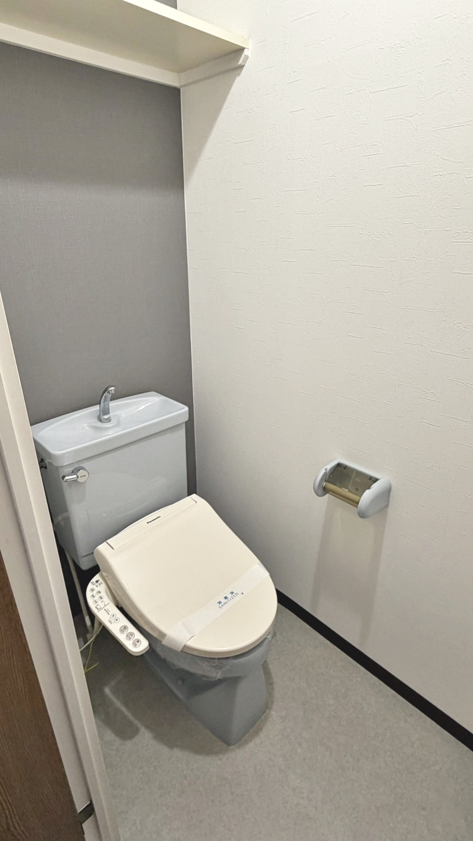 地下鉄谷町線 長原駅 徒歩1分 9階建 築33年のトイレ写真
