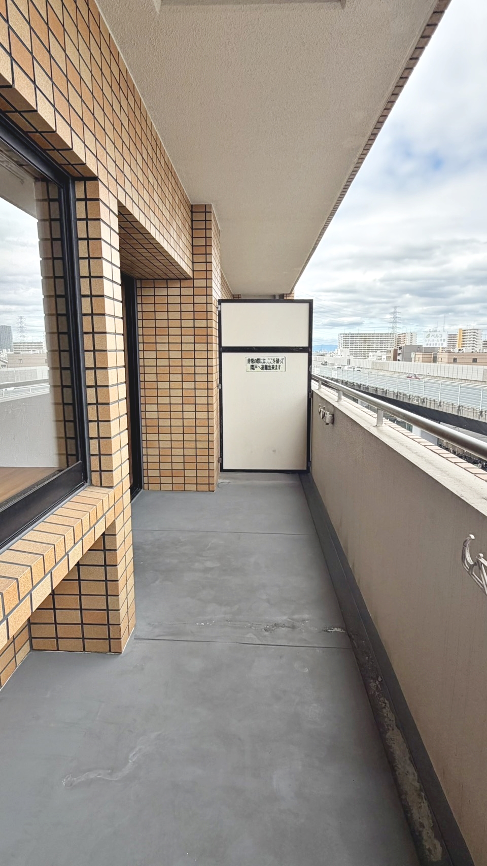 地下鉄谷町線 長原駅 徒歩1分 9階建 築33年の内装写真