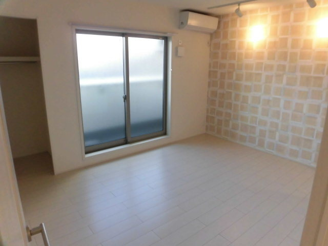 居室・リビング　明るいお洒落なお部屋です。