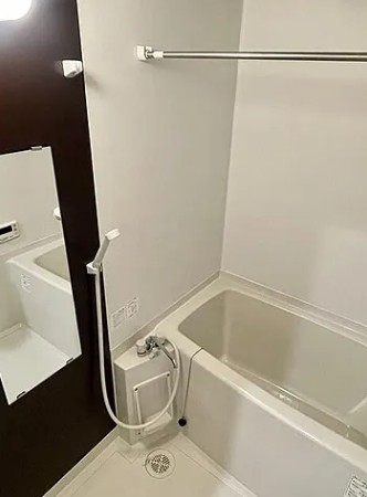 バス・シャワールーム　★ゆったりとできる広さの浴槽★