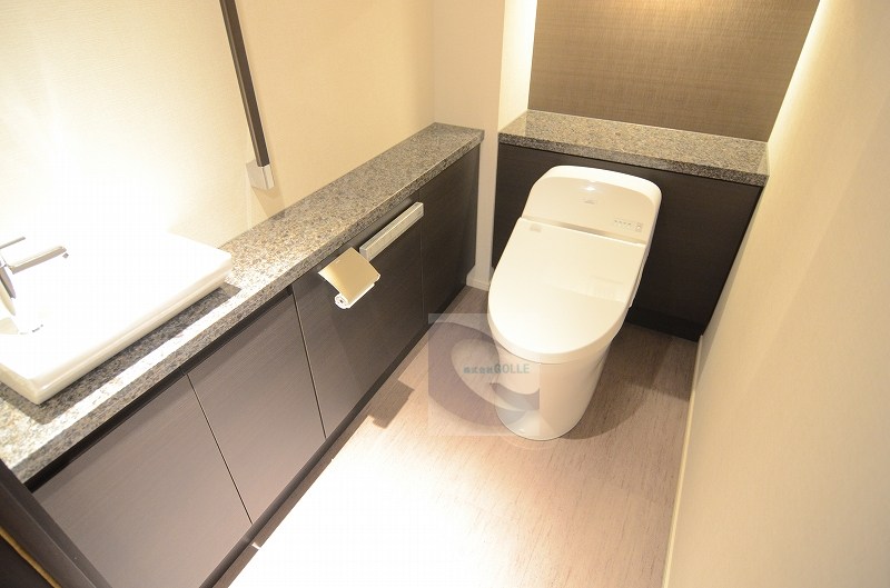 グランドメゾン京都御池通のトイレ写真