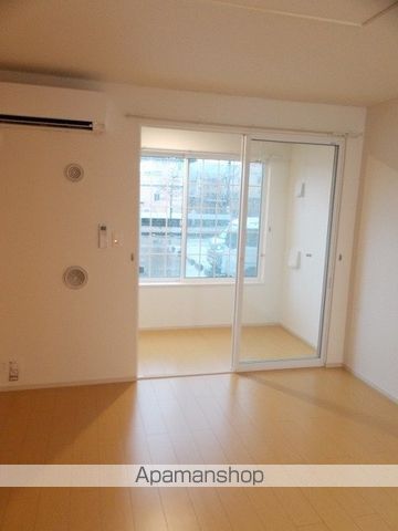 ルミエールの居間写真