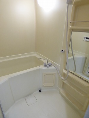 バス・シャワールーム　※別部屋参考写真