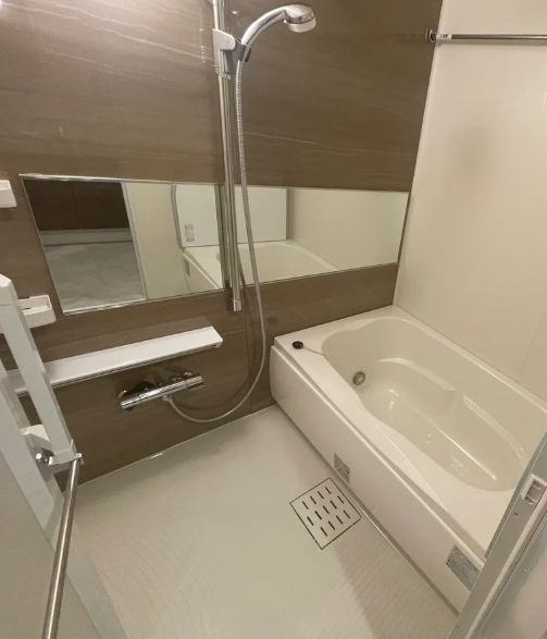 バス・シャワールーム　別部屋参考写真