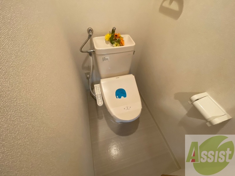 トイレ　ウォシュレット機能がついたトイレ。安心して使用できますね。
