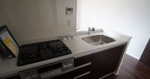 キッチン　写真は同タイプ住居です。