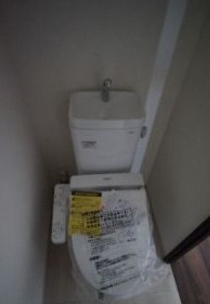 トイレ　写真は同タイプ住居です。