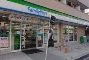 コンビニ　ファミリーマート新田一丁目店（コンビニ）まで2170m