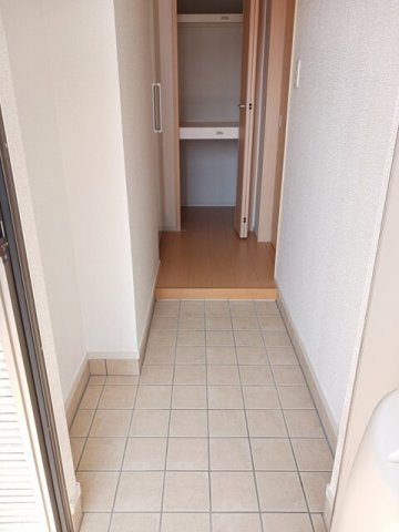 玄関　シンプルで使いやすい玄関です