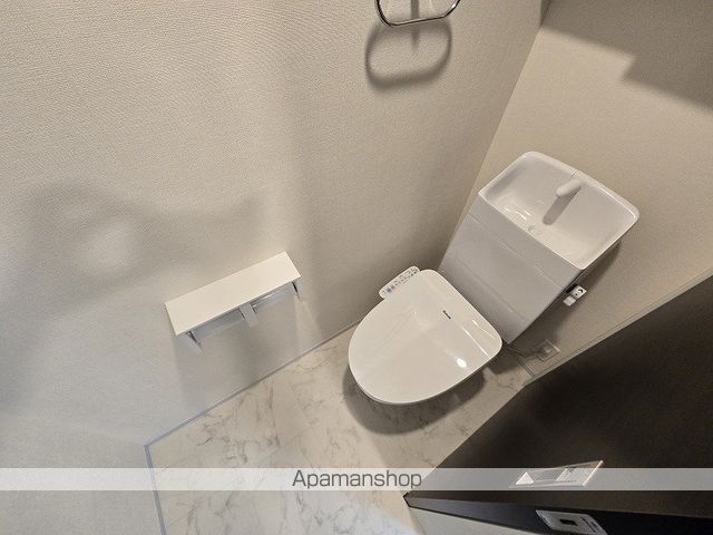 ＪＲ青梅線 牛浜駅 徒歩12分 2階建 築2年のトイレ写真