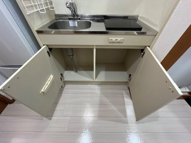 その他　キッチン下部収納