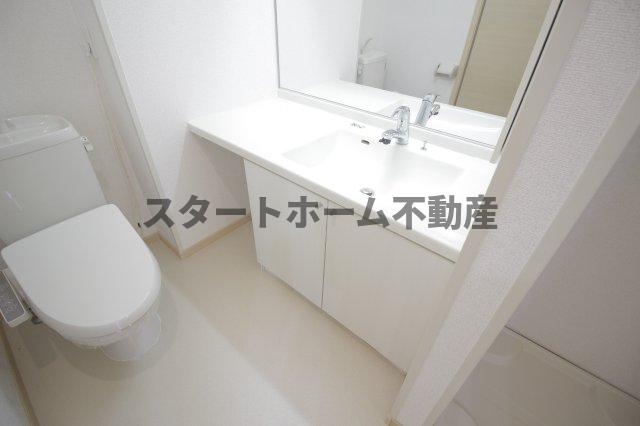 洗面設備　忙しい朝には欠かせない洗面所です