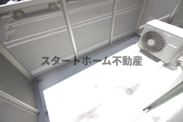 バルコニー　お洗濯にも便利なバルコニー付き