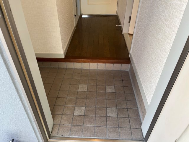サウスヒルズの玄関写真