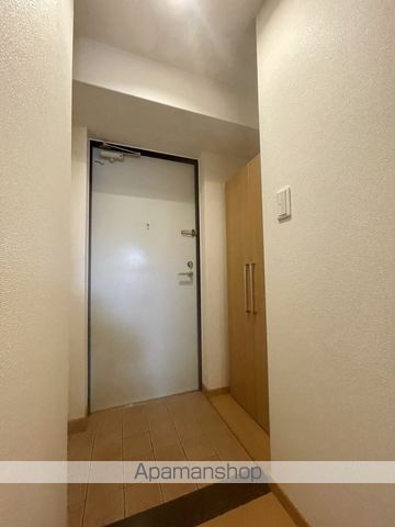 地下鉄御堂筋線 あびこ駅 徒歩5分 7階建 築18年の玄関写真