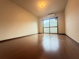 中目黒ドーム 306号室 3階の居間写真
