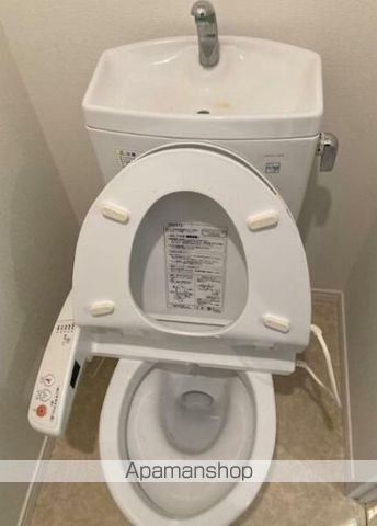 京王井の頭線 高井戸駅 徒歩11分 3階建 築21年のトイレ写真