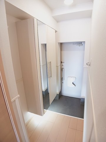 玄関　明るい玄関です