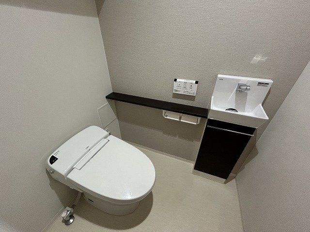 トイレ　トイレ