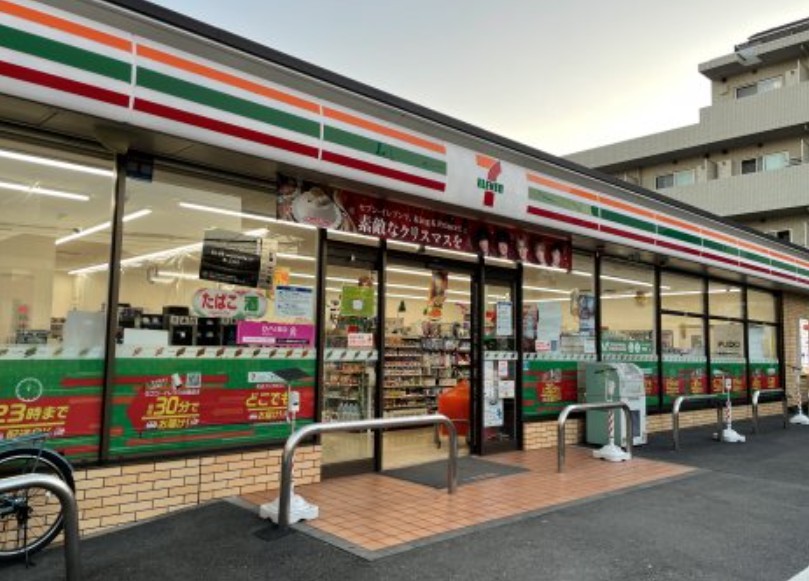 コンビニ　セブンイレブン目黒碑文谷3丁目店（コンビニ）まで474m