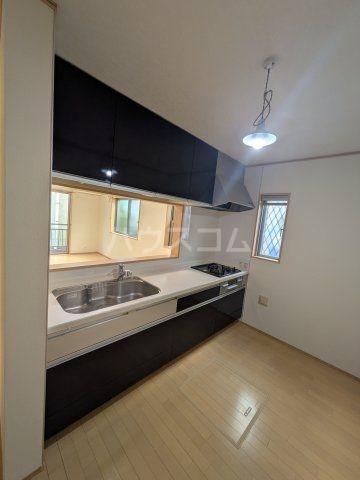 飯山満町戸建0001のキッチン写真