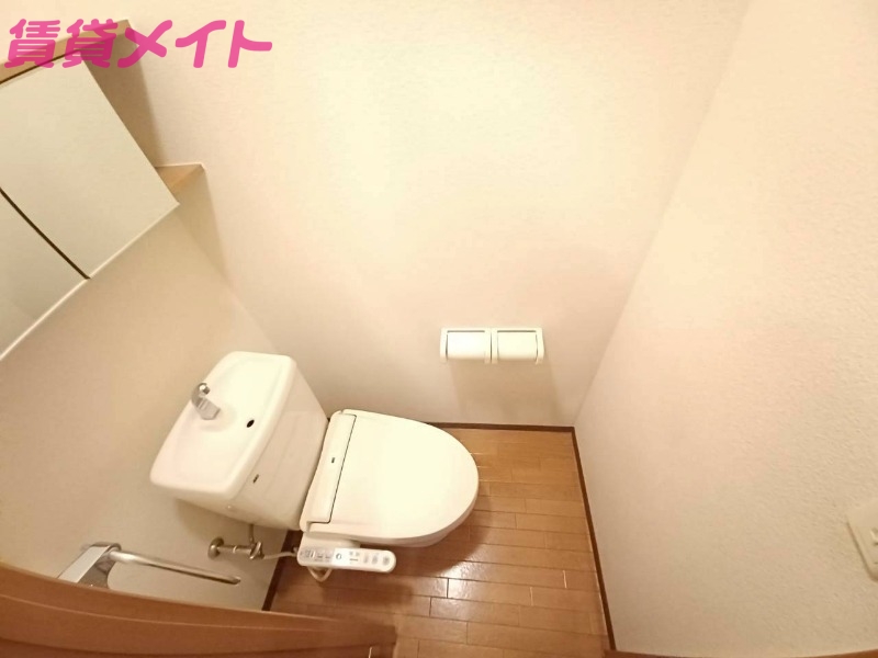 トイレ　同物件別室写真