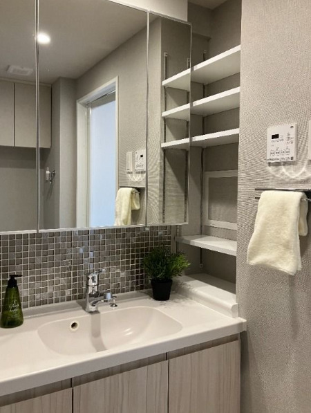 洗面設備　※別部屋の参考写真です。