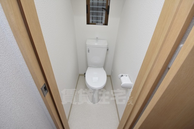 近鉄奈良線 河内永和駅 徒歩8分 2階建 築65年のトイレ写真