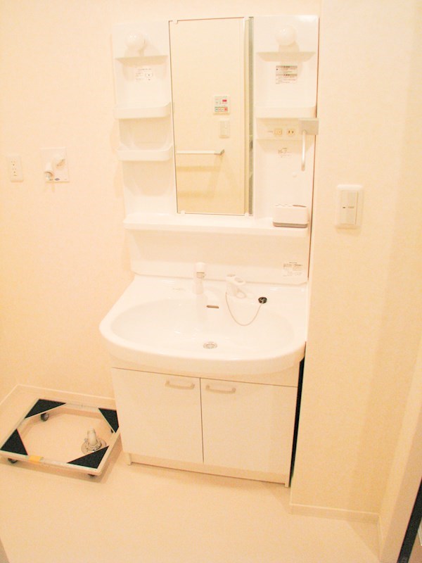 洗面設備　弊社は都内全域の物件をご紹介可能です！