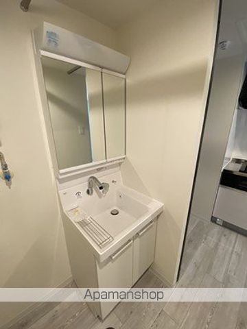 white courtの内装写真