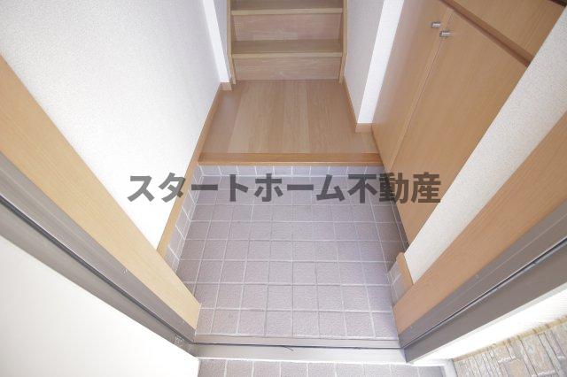 玄関　落ち着いた玄関です