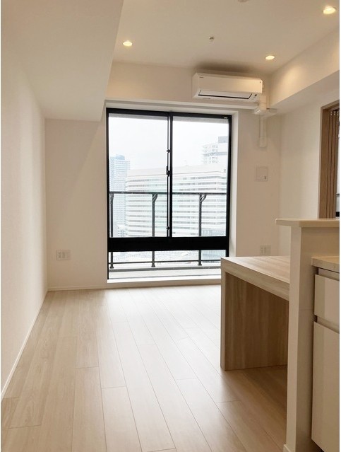 居室・リビング　開放感のあるゆったりとしたお部屋です♪